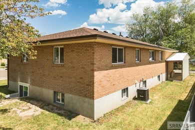 Totally renovated brick home in a great neighborhood! This - photo 38