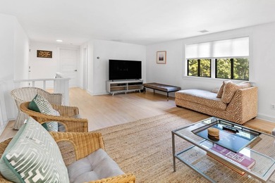 This nicely renovated home is located in Clearwater Beach, a - photo 9