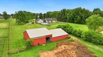 Rare opportunity to own a private 5.14-acre horse property in - photo 46