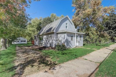 Cedar River Home For Sale in Austin Minnesota