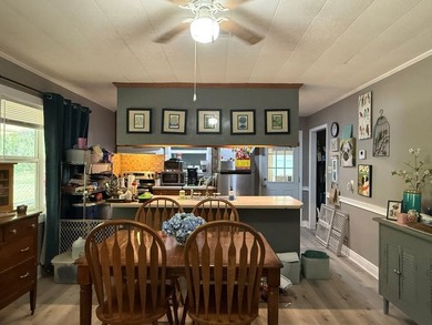Been looking for a home near the lake? It's about 1 mile to the - photo 6