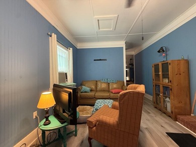 Been looking for a home near the lake? It's about 1 mile to the - photo 9