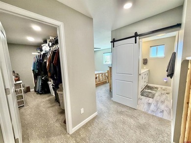 Aaron Tobler, RE/MAX Alpine View, C:,,: Discover your dream - photo 11