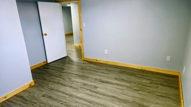 Immaculate 4 bedroom, 3 bathroom home located in the heart of - photo 25