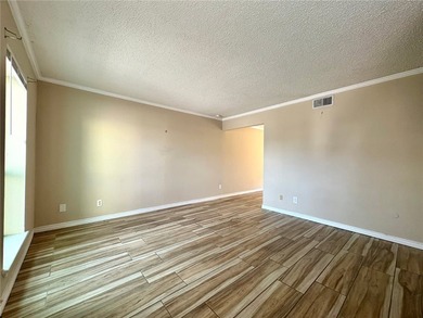 Welcome to this beautifully maintained 2-bedroom, 1.5-bath condo - photo 9