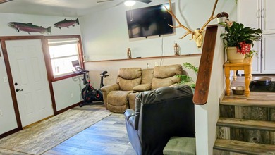 Immaculate 4 bedroom, 3 bathroom home located in the heart of - photo 30