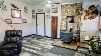 Immaculate 4 bedroom, 3 bathroom home located in the heart of - photo 32