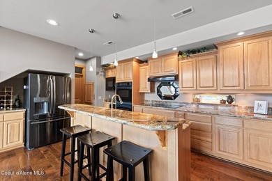 An extraordinary Lake Pend Oreille waterfront estate in Camp Bay - photo 5