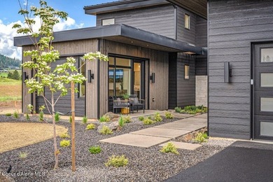 Available now, furnished and with many upgrades. Fairway Lodges - photo 3