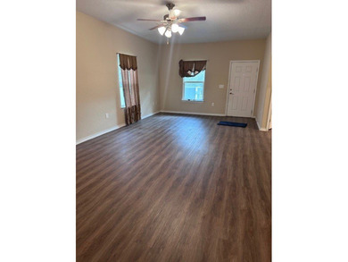 Great home in the Mathis Lake area. This 2-bedroom 2 bath home - photo 5