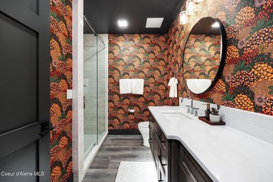 Spanning 2,950 sq. ft., this luxurious 4-bedroom, 4-bathroom - photo 7