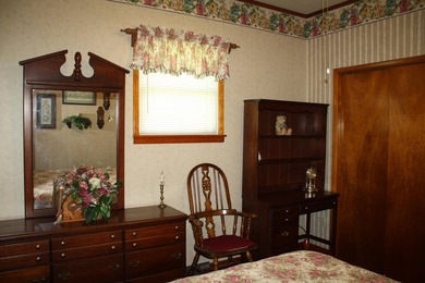 Welcome to this move-in ready home that clearly shows the care - photo 21