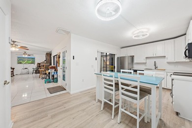 Welcome to this beautifully renovated 2-bedroom, 2.5-bath - photo 9