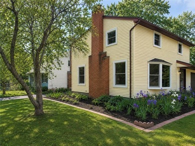 Welcome home to this beautiful move-in ready 3 bed 1.5 bath - photo 31