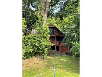 Lake Home Sale Pending in Bonner Springs, Kansas