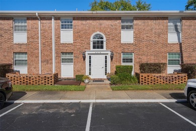 Lake Giles  Condo For Sale in Orlando Florida