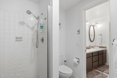 Discover exceptional versatility and location at 527/529 - photo 10