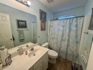 Welcome to this beautifully maintained home in the Arrowhead - photo 11