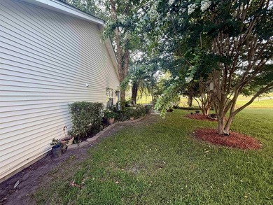 Welcome to this beautifully maintained home in the Arrowhead - photo 13