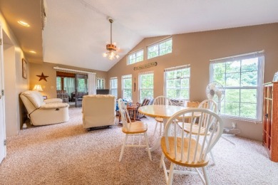 Rental friendly neighborhood, gentle walk to water! - photo 9