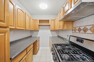 Updated and ready for your movee visit 400 Pratt Ave, Plenty of - photo 17
