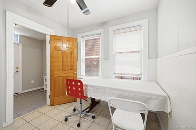 Updated and ready for your movee visit 400 Pratt Ave, Plenty of - photo 20