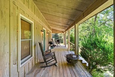 Perfectly set on nearly 350 acres of prime mountain land - photo 23