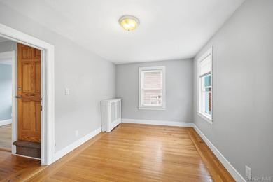 Updated and ready for your movee visit 400 Pratt Ave, Plenty of - photo 25