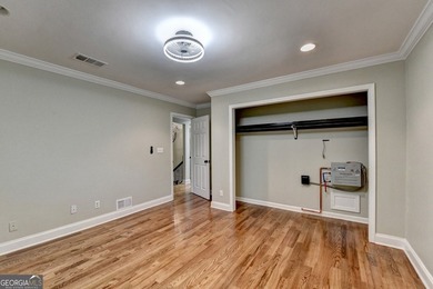 Lake Lanier Party Dock, In Law Suite, NO HOA!! Move in Ready - photo 31