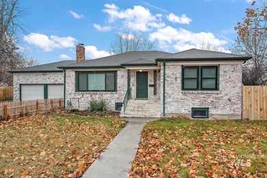 Lake Lowell Home For Sale in Nampa Idaho