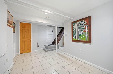 Updated and ready for your movee visit 400 Pratt Ave, Plenty of - photo 34