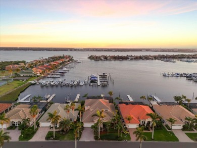 Manatee River Home For Sale in Palmetto Florida