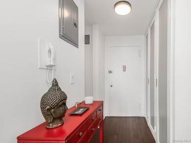 Enjoy never-ending, beautiful, unobstructed Hudson River views - photo 11