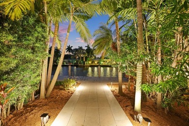 Set along 177' of maturely landscaped wide waterfront, 2124 - photo 42