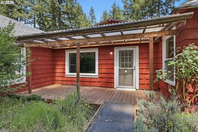 So much potential in this lovely riverfront property located - photo 4