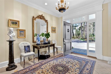 Welcome to 17 Hilldale Lane, a private estate set on two lush - photo 13