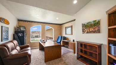 Nestled in a peaceful cul-de-sac, this beautifully updated home - photo 4