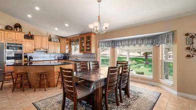 Nestled in a peaceful cul-de-sac, this beautifully updated home - photo 7