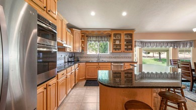 Nestled in a peaceful cul-de-sac, this beautifully updated home - photo 9