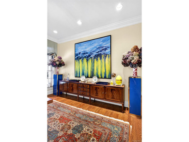 Welcome to 17 Hilldale Lane, a private estate set on two lush - photo 21