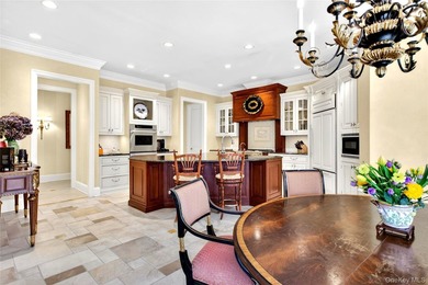 Welcome to 17 Hilldale Lane, a private estate set on two lush - photo 25