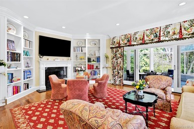 Welcome to 17 Hilldale Lane, a private estate set on two lush - photo 27