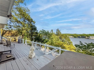 Great Lake View and nice open Decks with a Hot Tub! Vaulted - photo 32
