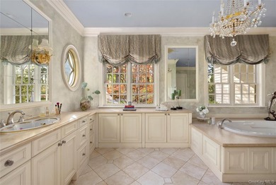 Welcome to 17 Hilldale Lane, a private estate set on two lush - photo 33