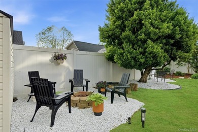 SOME HOMES BLOOM...THIS ONE FLOURISHES...WELCOME TO 10 - photo 35