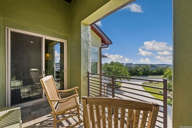 Perched to capture breathtaking views over a nature preserve - photo 9