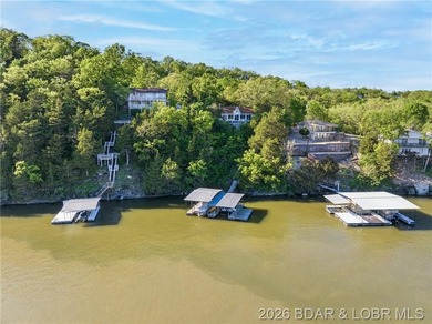 Great Lake View and nice open Decks with a Hot Tub! Vaulted - photo 42