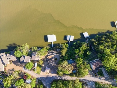 Great Lake View and nice open Decks with a Hot Tub! Vaulted - photo 44