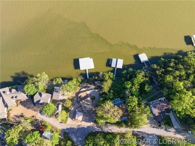 Great Lake View and nice open Decks with a Hot Tub! Vaulted - photo 44