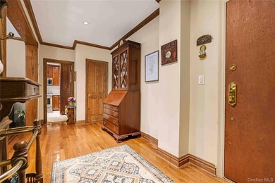 Welcome to this beautifully maintained, oversized two-bedroom, 1 - photo 4
